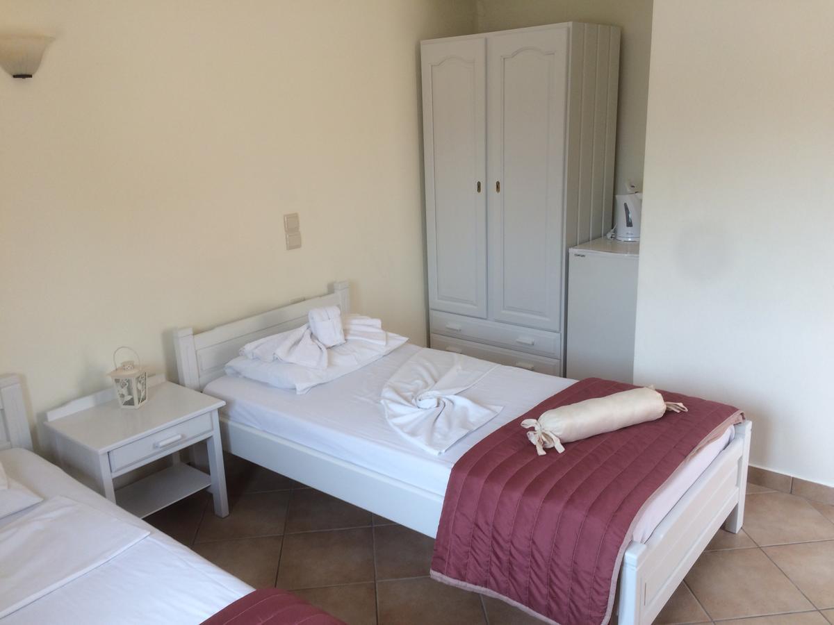 Molos Beach Rooms Kíssamos Zewnętrze zdjęcie