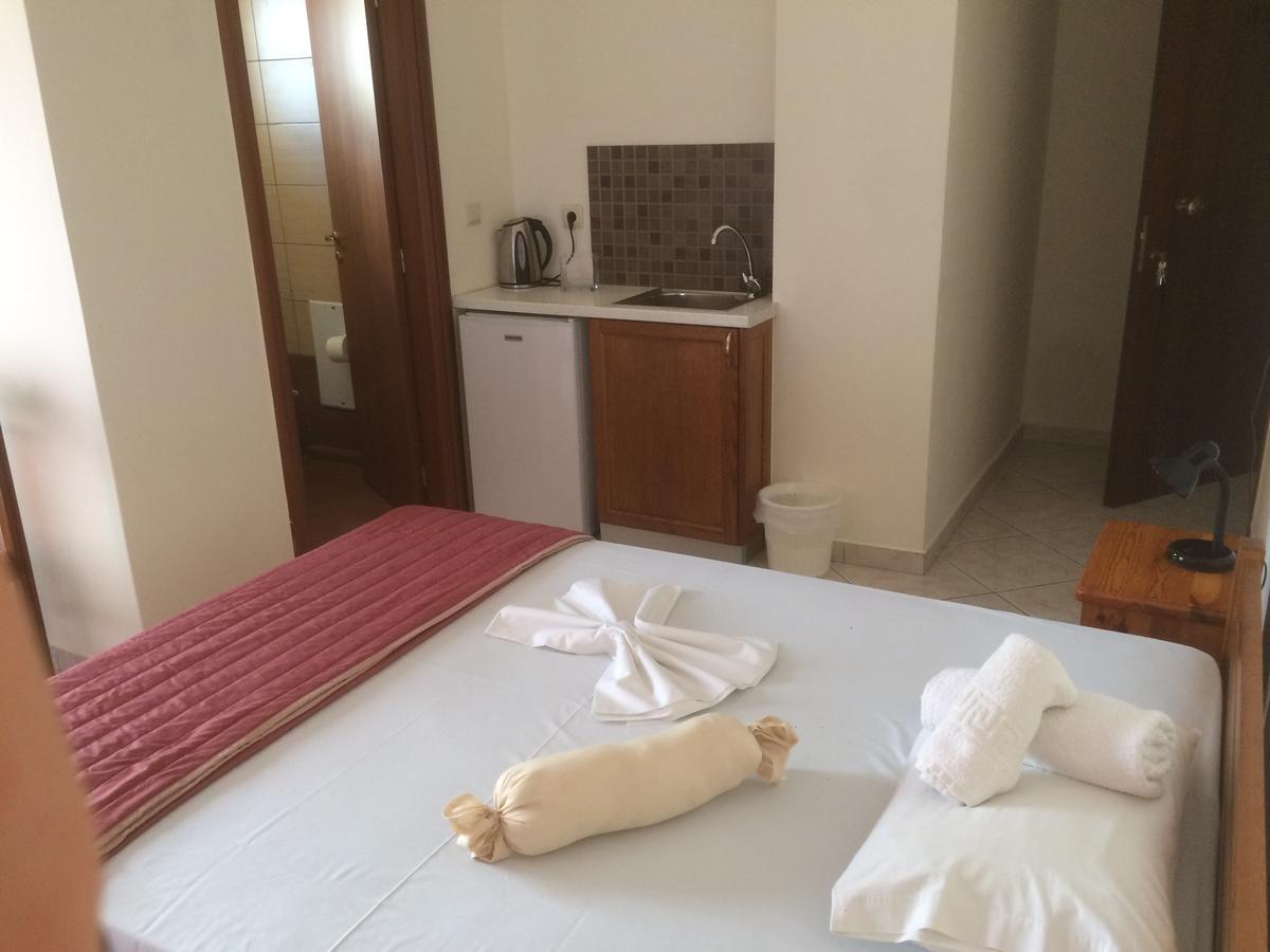 Molos Beach Rooms Kíssamos Zewnętrze zdjęcie